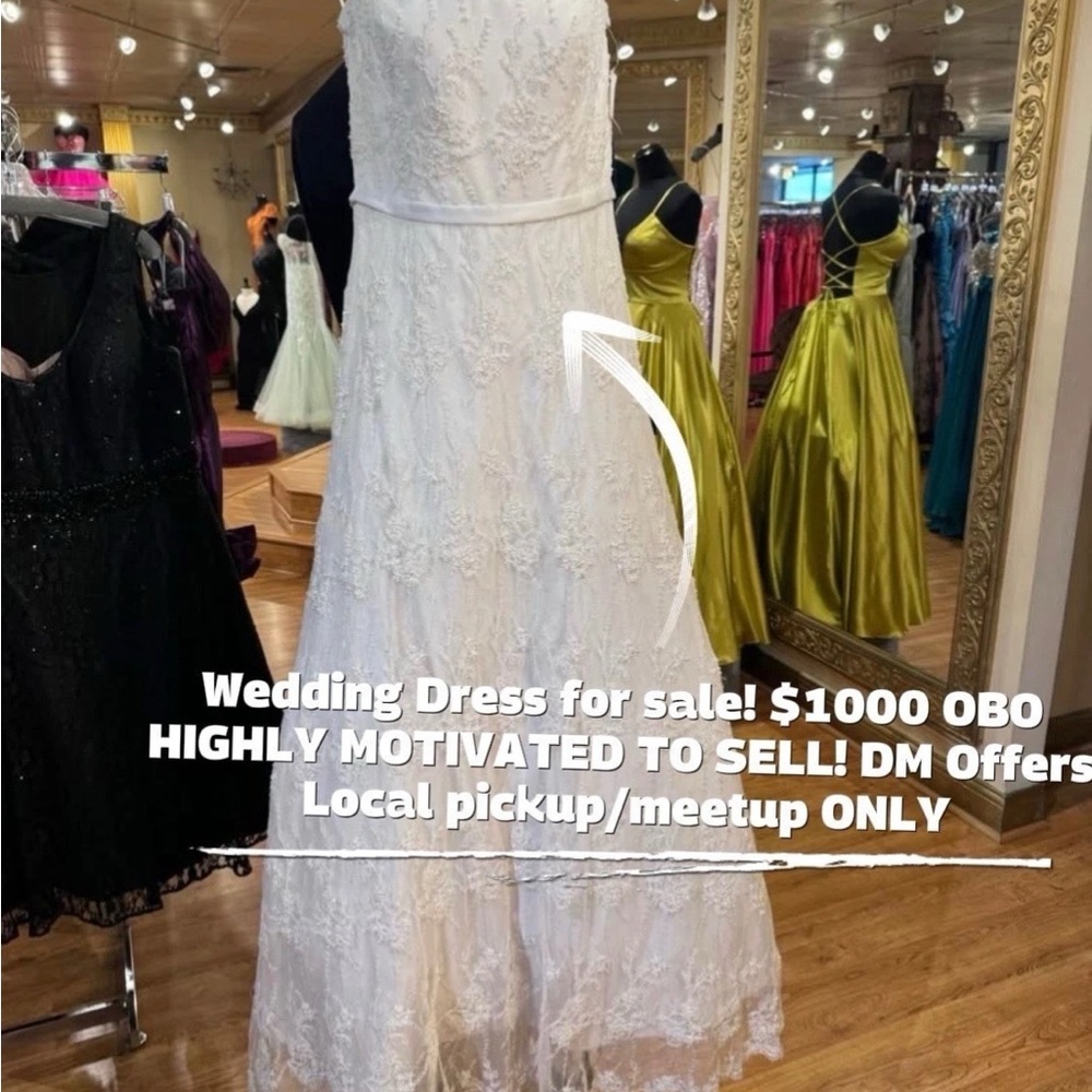 Elegant White Lace A-line Wedding Dress